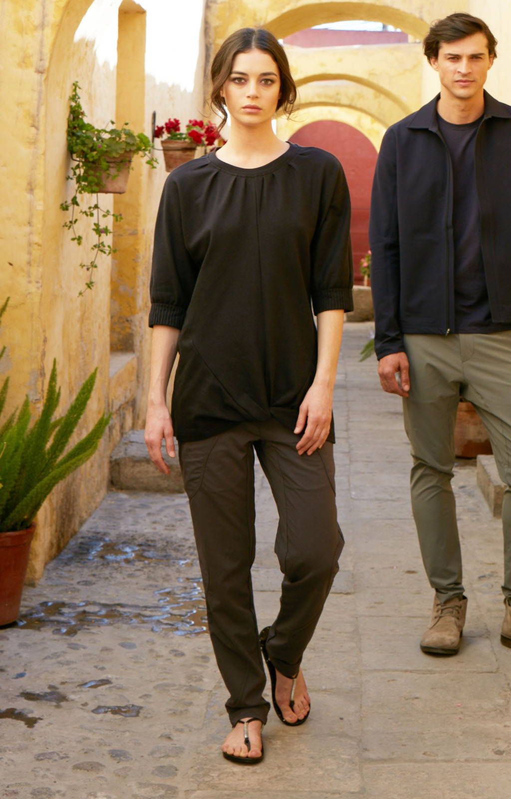 WILD - METICULOUS CRAFTSMANSHIP, BEAUTIFUL UTILITY TRAVEL PANT GRAPHITE