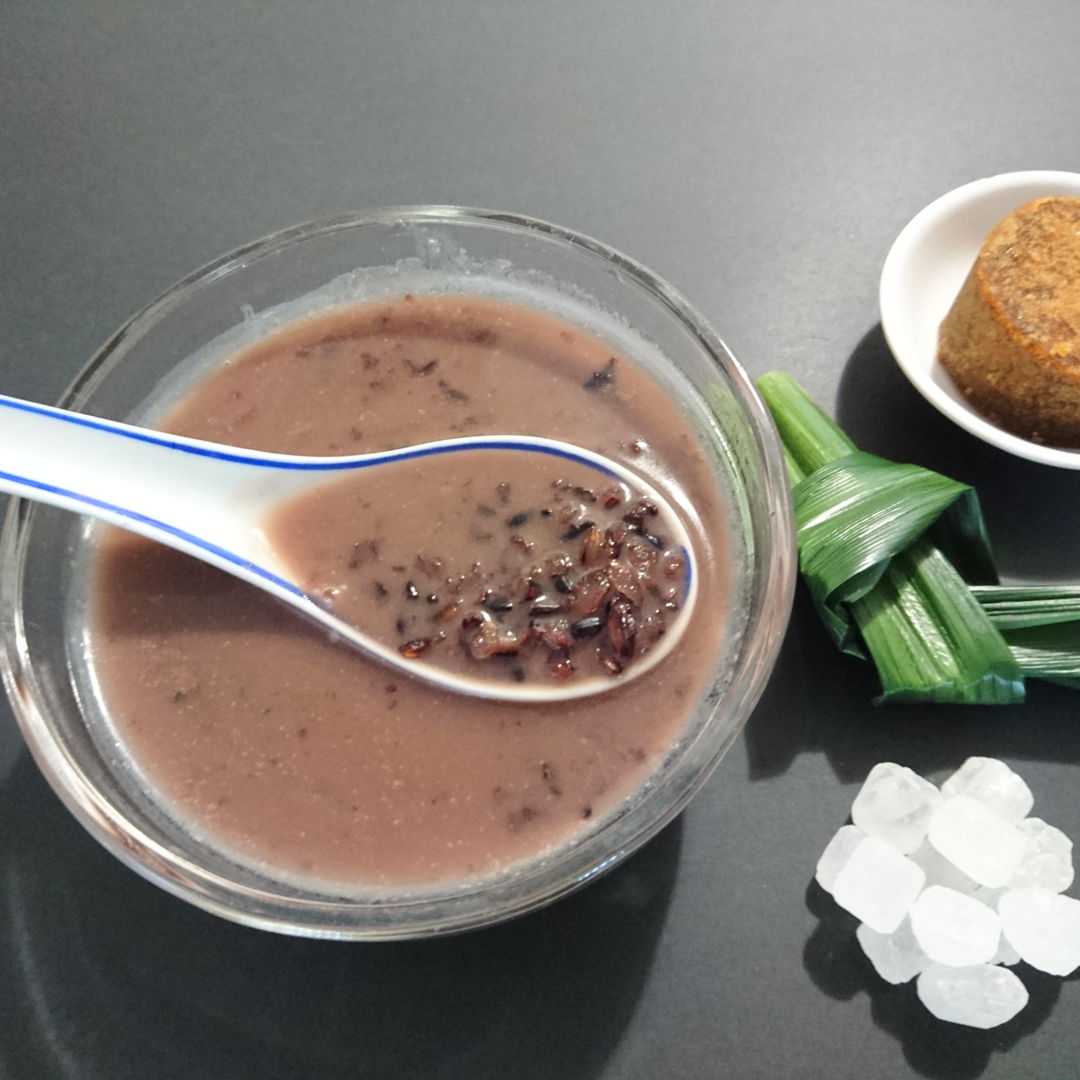 Date: 31 Oct (Thu)
14th Dessert: Bubur Pulut Hitam (Black Glutinous Rice with Coconut Milk) [82] [101.5%] [Score: 10.0]
Author: Nyonya Cooking [Grace Teo] 
Cuisine: Malaysian, Singaporean, Thai, Indonesian, Bruneian 
Dish Type: Dessert

Grace, this is no longer Nyonya Cooking. It is Nyonya Cooking Academy. As a token of appreciation, members in this membership area should pay subscription for making use of the vast cooking knowledge presented in Nyonya Cooking. There are huge possibilities for everyone to learn cooking Asian/Southeast Asian/Malaysian cooking here.

I feel obligated to paying subscription. May I start the ball rolling?