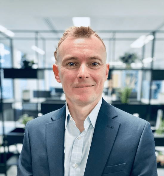 Nick Ackroyd re-joins OCS as Divisional Sales Director for Cleaning