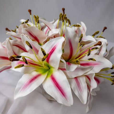 White/Pink Stripe Asiatic Lily Flowerhead - Realistic Artificial Flowers - Image 3