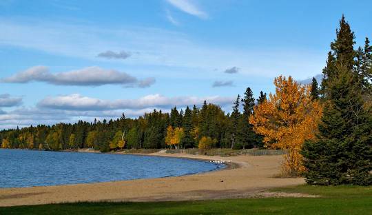 Paddleboarding spots recommend: Waskeshoe Lake, Saskatchewan
