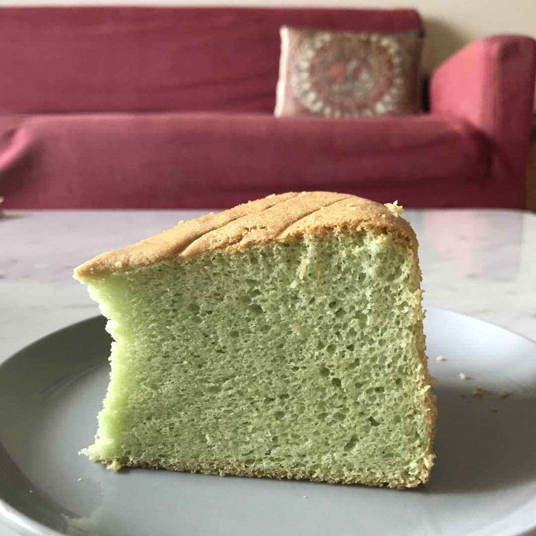 Pandan Chiffon Cake