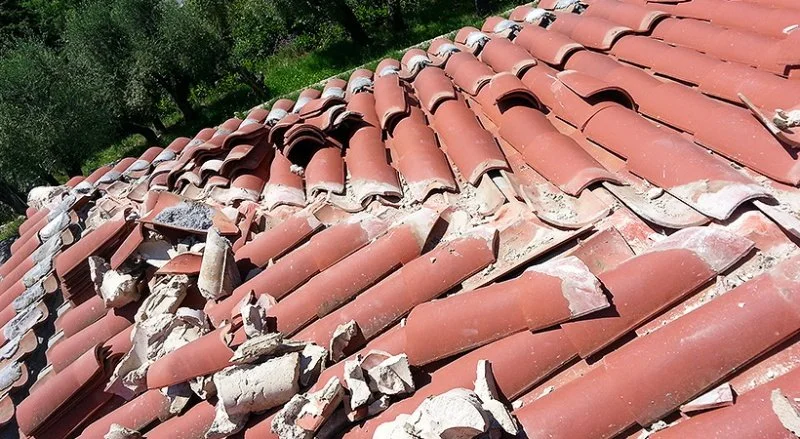 Remplacement de faîtage et d’arêtiers scellés par des closoirs ventilés — photo 9 sur 10 — CEG TOITURE