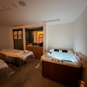 90-Minute Couples Massage
