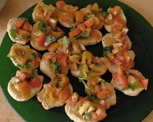 Food experiences Bari: Four-course menu with traditional products