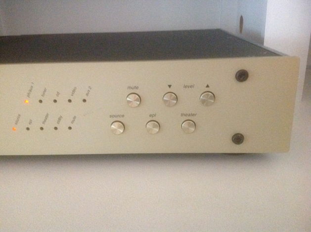 Conrad Johnson  CA200 Control Amplifier