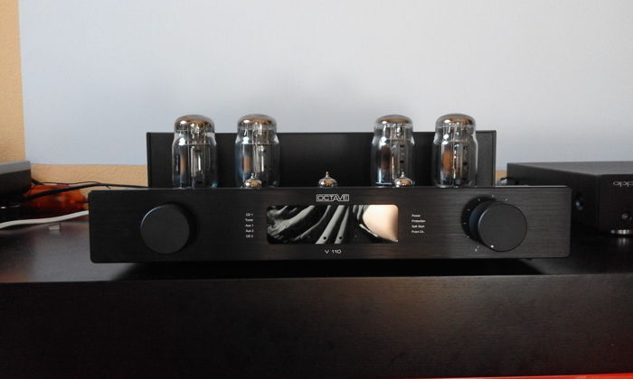 Octave Audio V-110 Integrated Amplifier Black Finish