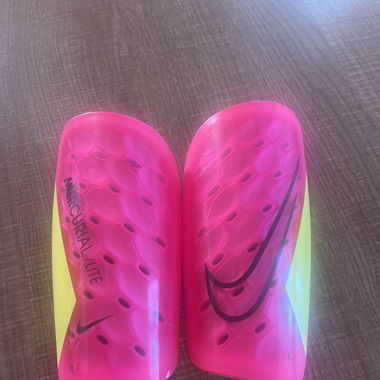 Protège tibia Nike rose foot