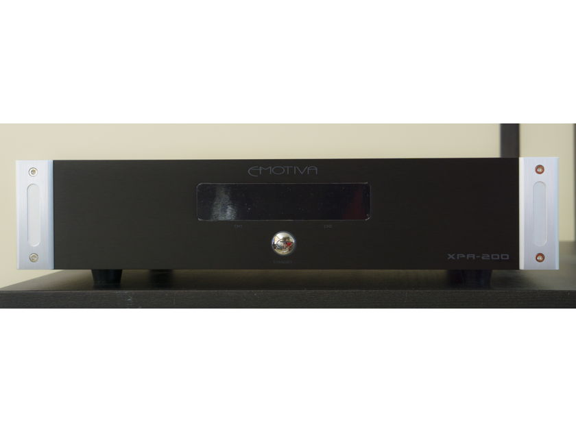 Emotiva XPA-200 Stereo Amplifier