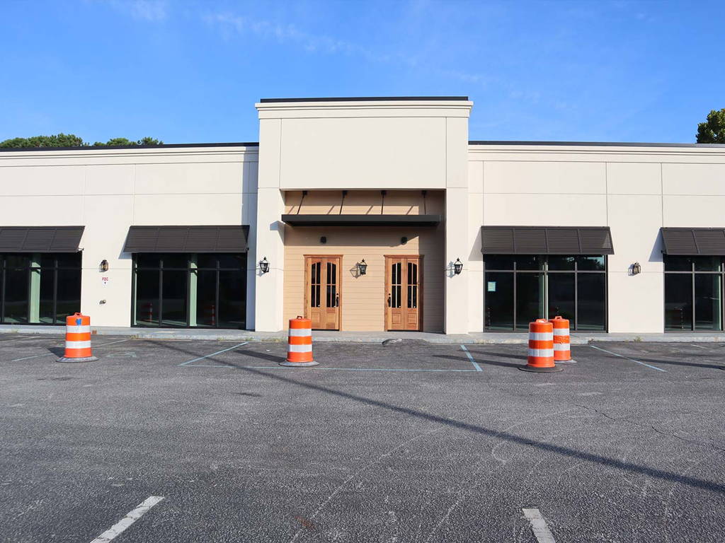 Construction of New Charleston Amish Furniture Showroom and Warehouse Exterior