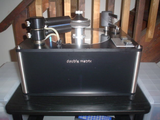clearaudio Dolble Matrix record cleaning machine