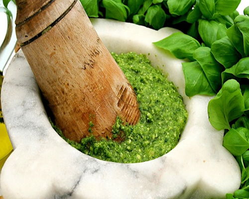 Corsi di cucina Chiavari: Pesto genovese e trofie: un viaggio nei sapori Liguri