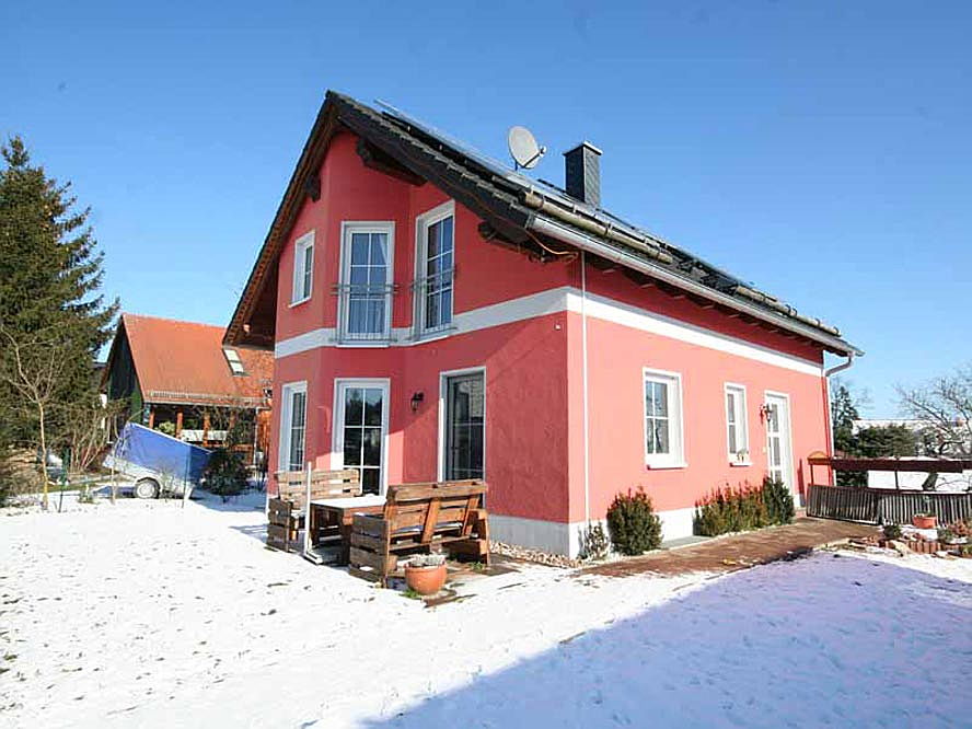  Weimar
- Einfamilienhaus in Bad Berka im Weimarer Land steht zum Verkauf