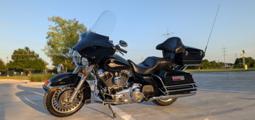 2011 HARLEY-DAVIDSON FLHTC ELECTRA GLIDE CLASSIC (BLACK) motorcycle for rent near Frisco, TX