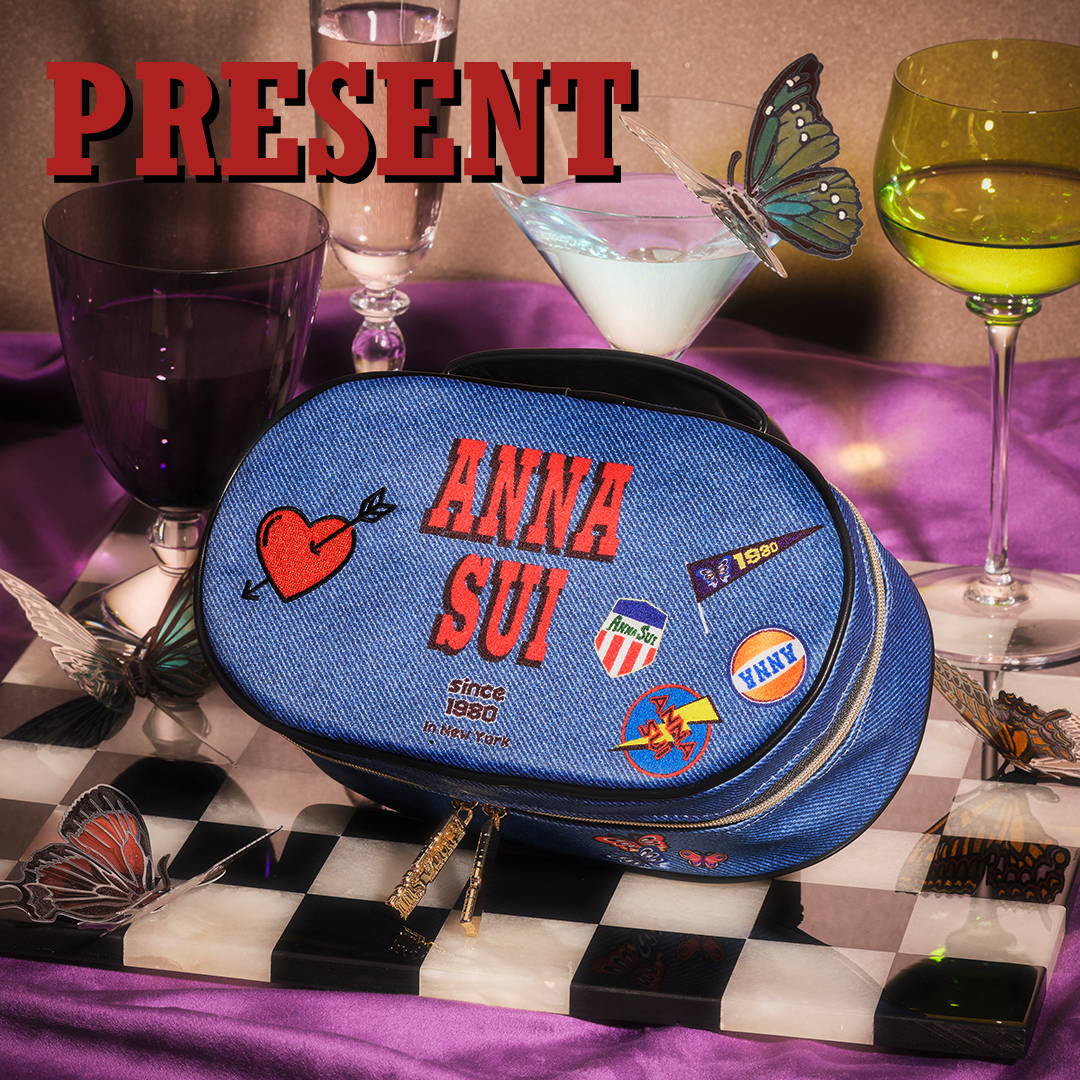 【新品タグ付未開封】アナスイ×ペコ ちゃん❤️ポーチ シルバー ☆新品未使用☆ ANNA SUI アナスイ ポーチ ペコちゃん コラボ
