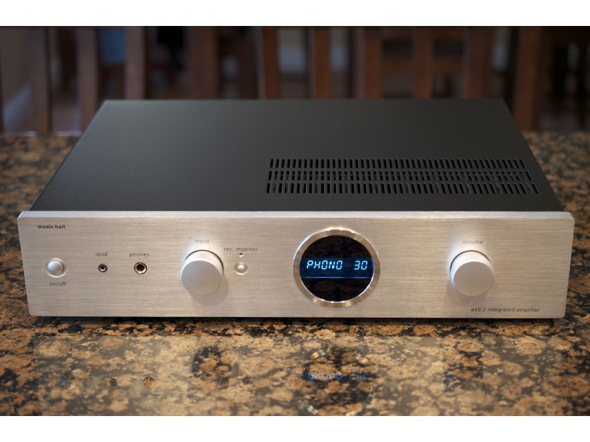 Music Hall Integrated Amp a50.2 Like-New Condition