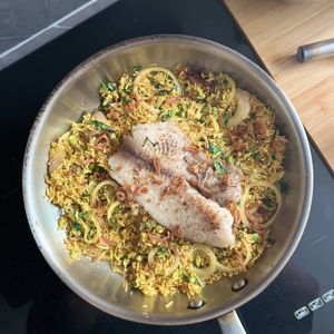 Quick 30 mins curry-spiced fried rice with a pan-fried fish. Cooked with one pan.