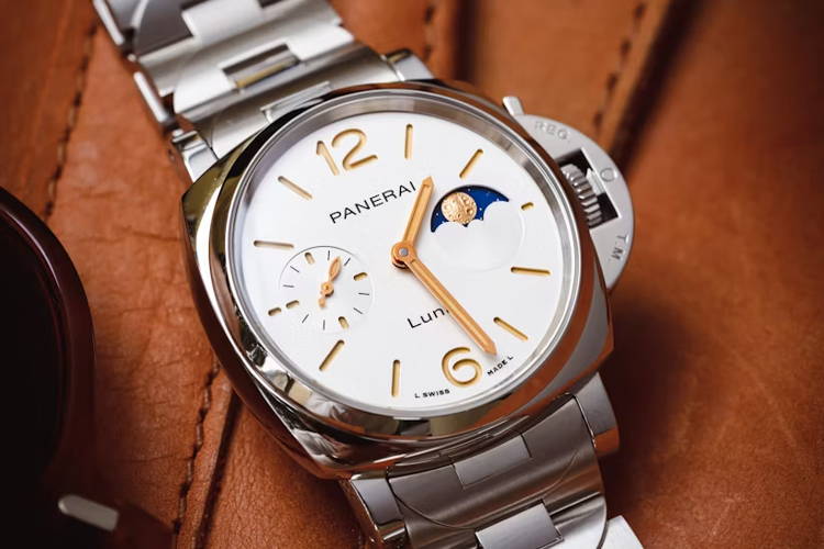 Watches similar to panerai cheap