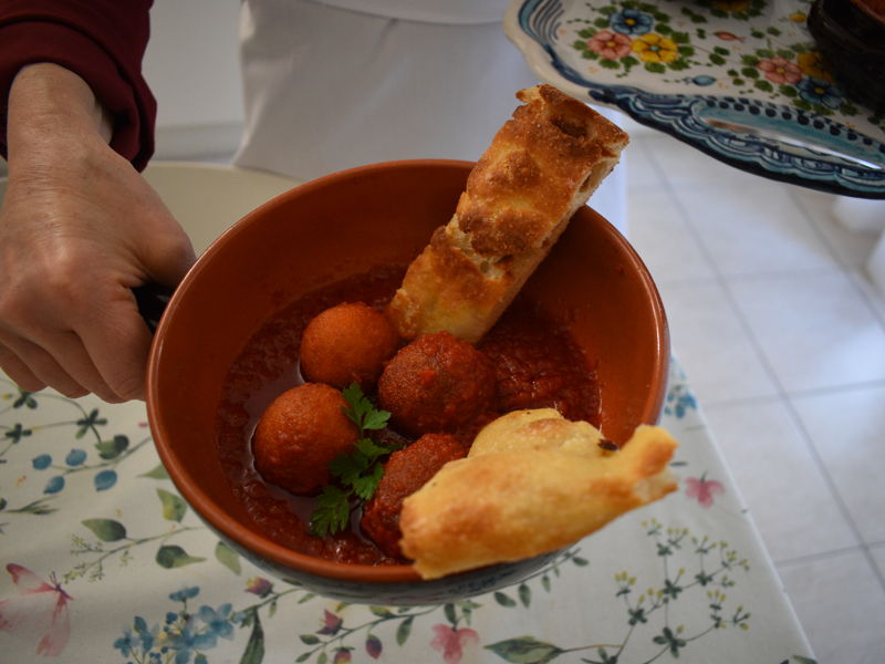 Cooking classes Montesilvano Marina: Abruzzo cooking lesson: pallotte cacio e ovo