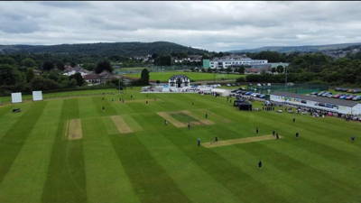 Bradford & Bingley CC Cricket Club Logo