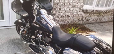 2021 HARLEY-DAVIDSON ROAD GLIDE motorcycle for rent near Jacksonville, FL
