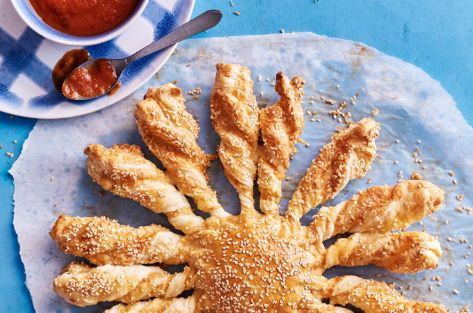 Pailles au fromage en soleil