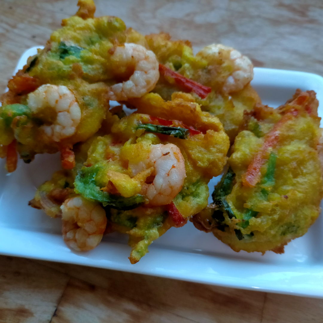 The prawn fritters tasted so so good..and must have them when they are hot. Definitely will do this again!