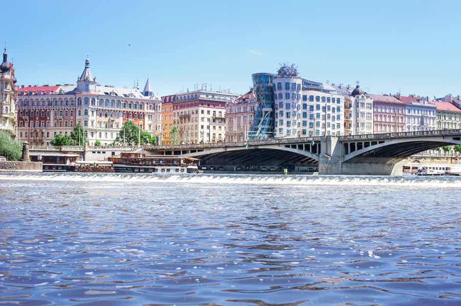 Unique Canoe tour in the center of Prague (With Beer tasting) - photo 4