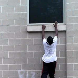 How to Wall Run on a Parkour. Basics tricks | RIDERS