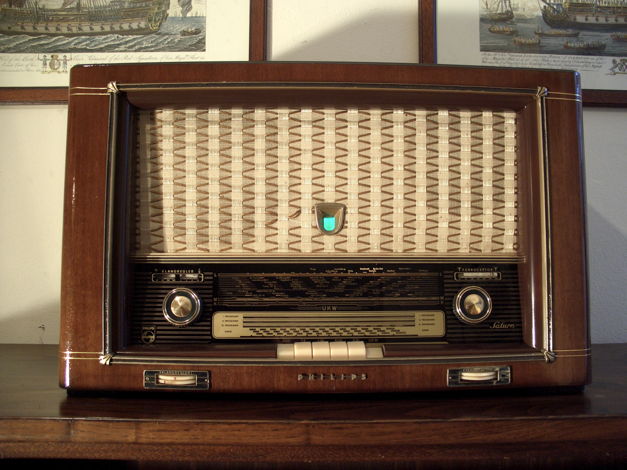Philips Vintage FM Tube Radio Saturn 653/4E/3D Fully Re...