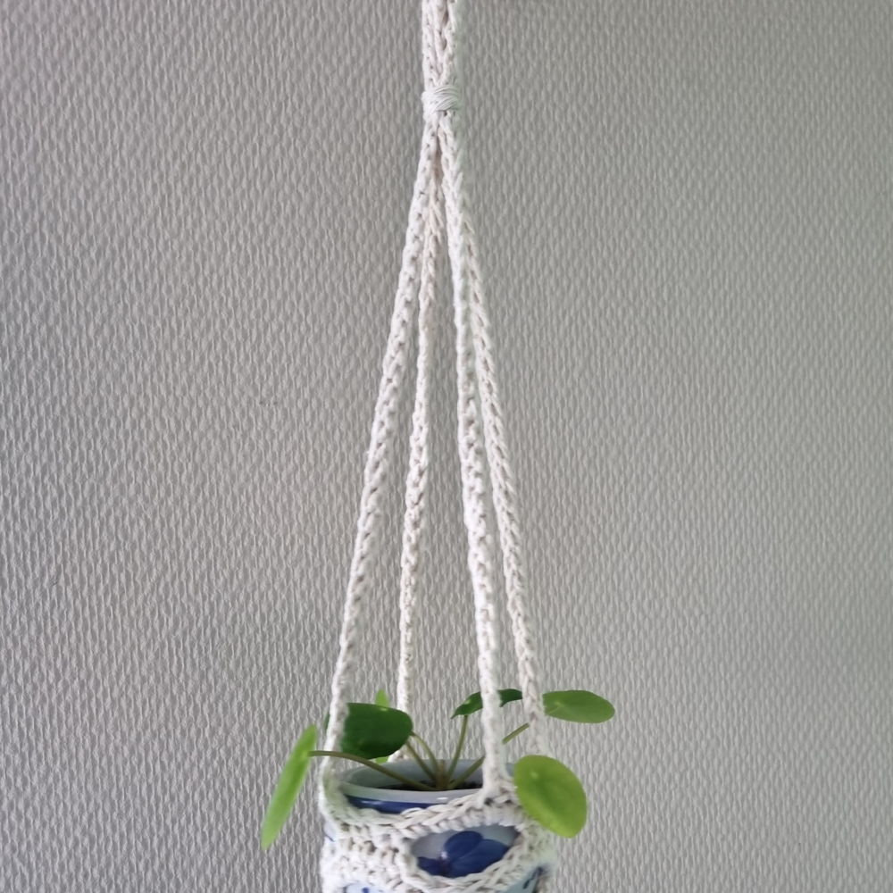 Gehaakte plantenhanger in Bohemian-style