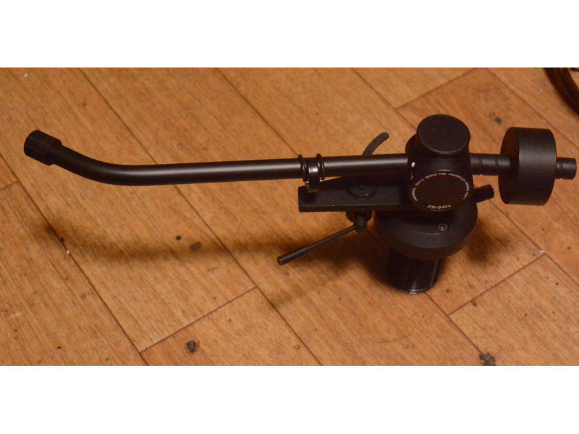 Fidelity Research FR-64fx tonearm using for professioinal