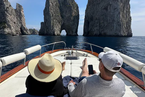 Private Boat Tour of Capri Island with Nando