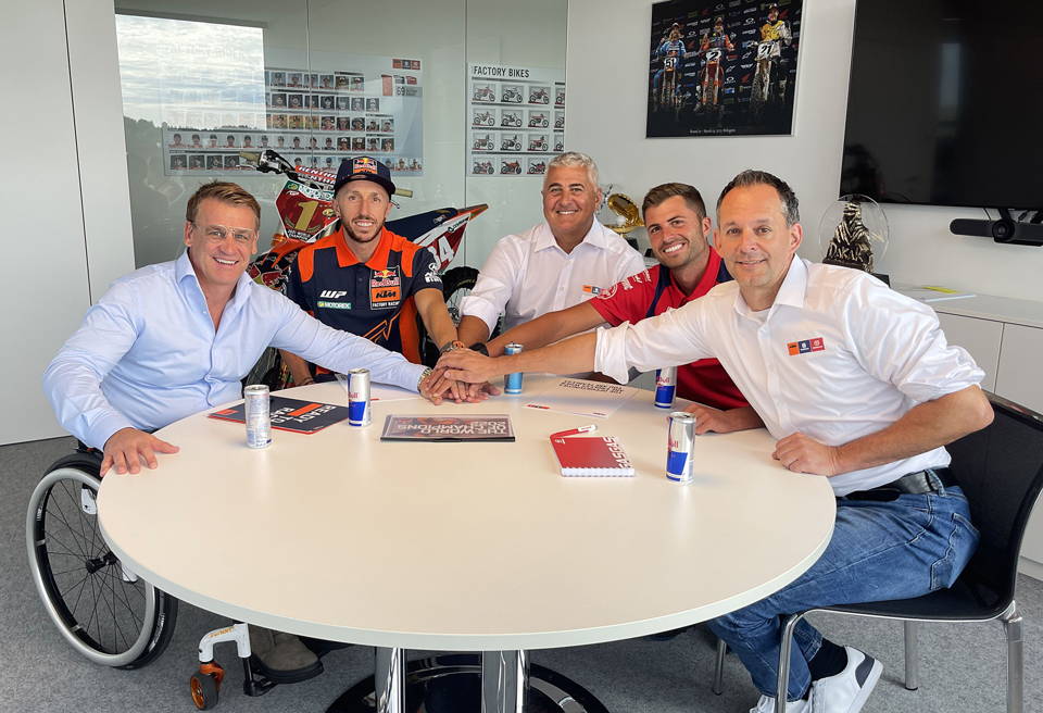 Tony Cairoli nuevo Team Manager para KTM