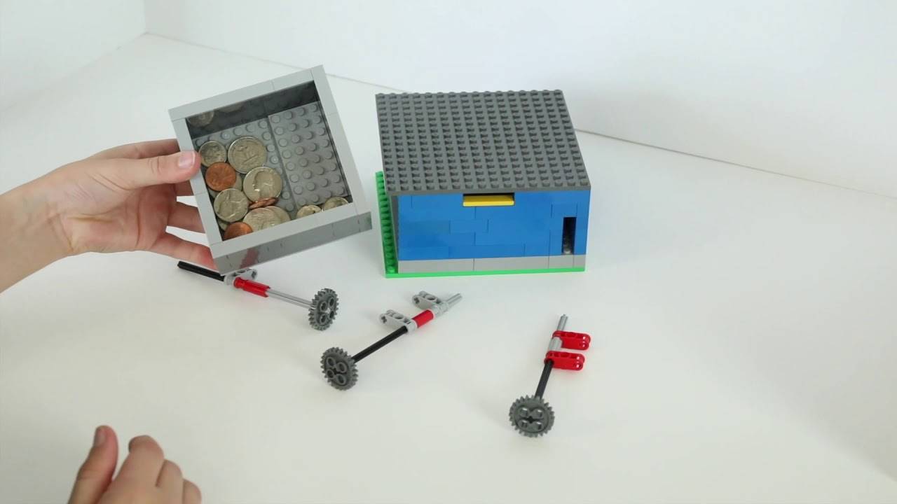 LEGO key safe with lock and key