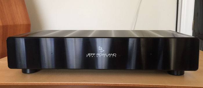 Jeff Rowland 102 Black in Exellent Shape
