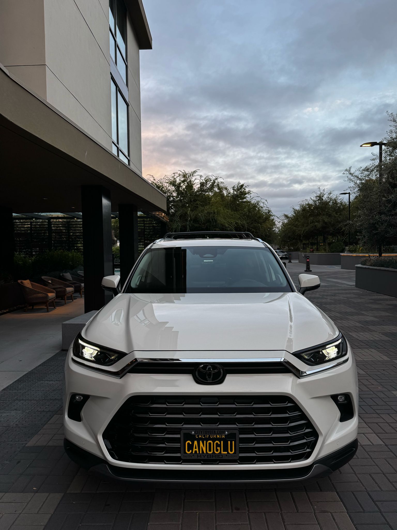 Toyota Grand Highlander thumbnail