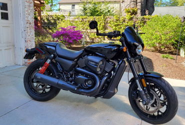 2017 HARLEY-DAVIDSON STREET ROD motorcycle for rent near Birmingham, MI