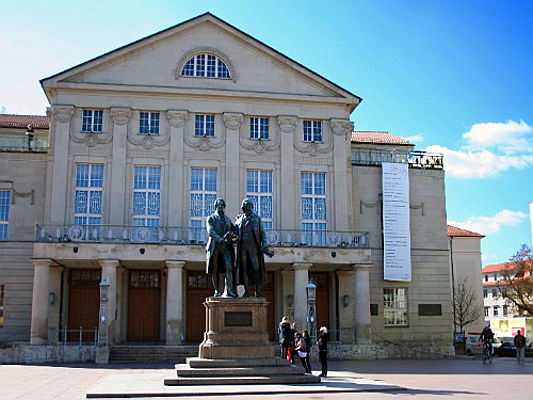  Erfurt
- Im Bundesland Thüringen prägen die Universitätsstandorte in Thüringen die einzelnen Städte ebenso wie die gesamte Region.