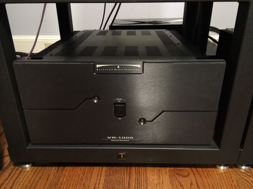 BAT Balanced Audio VK-1000 mono amplifiers Mint customer trade-in