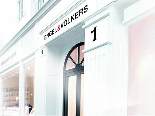  Hamburg
- Scopri i i vantaggi derivanti dall'affiliazione ad Engel & Völkers, leader nel segmento premium real estate. Apri la tua agenzia immobiliare di pregio ad Alba, in Piemonte.