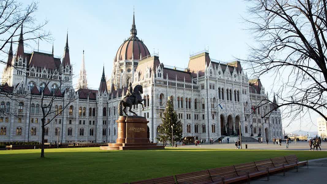 3-Hour Walking Tour: Pest City Center & Buda Castle - photo 5
