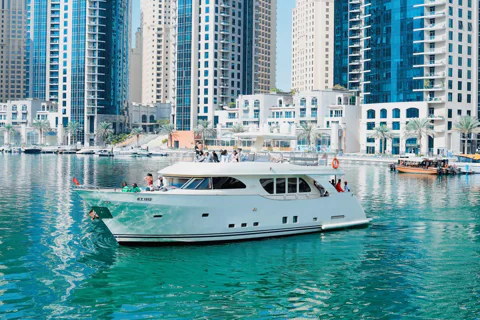 Dubai Attraction: Golden Hour Sightseeing Luxury Yacht Tour