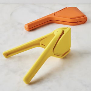 Dreamfarm Fluicer Fold-Flat Citrus Juicers (Set of 2)