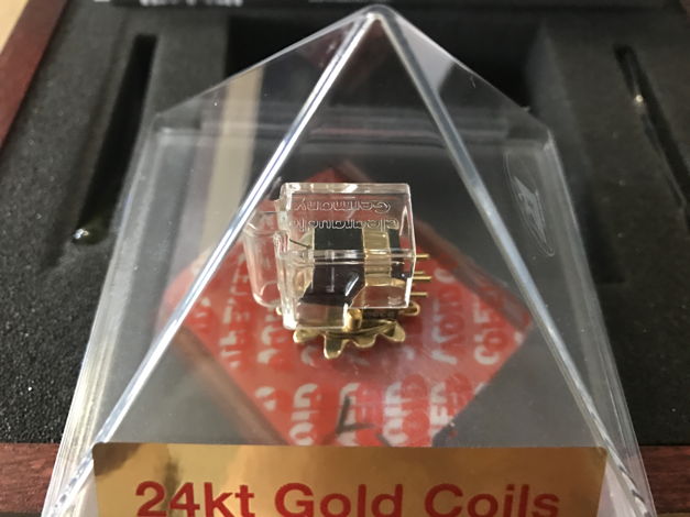 Clearaudio Goldfinger Statement V2  Moving coil cartrid...