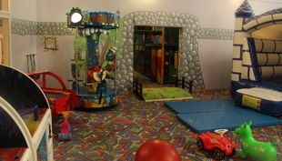 ritterland spielautomaten und hüpfburg