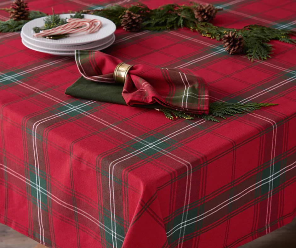 Holiday Table Runners | Seasonal Favorites | Collections | Design Imports