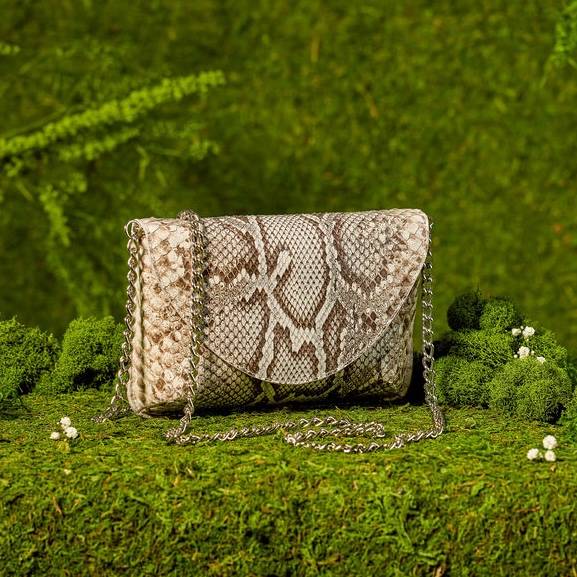 piper & skye nolita crossbody handbag with gold and black chain strap