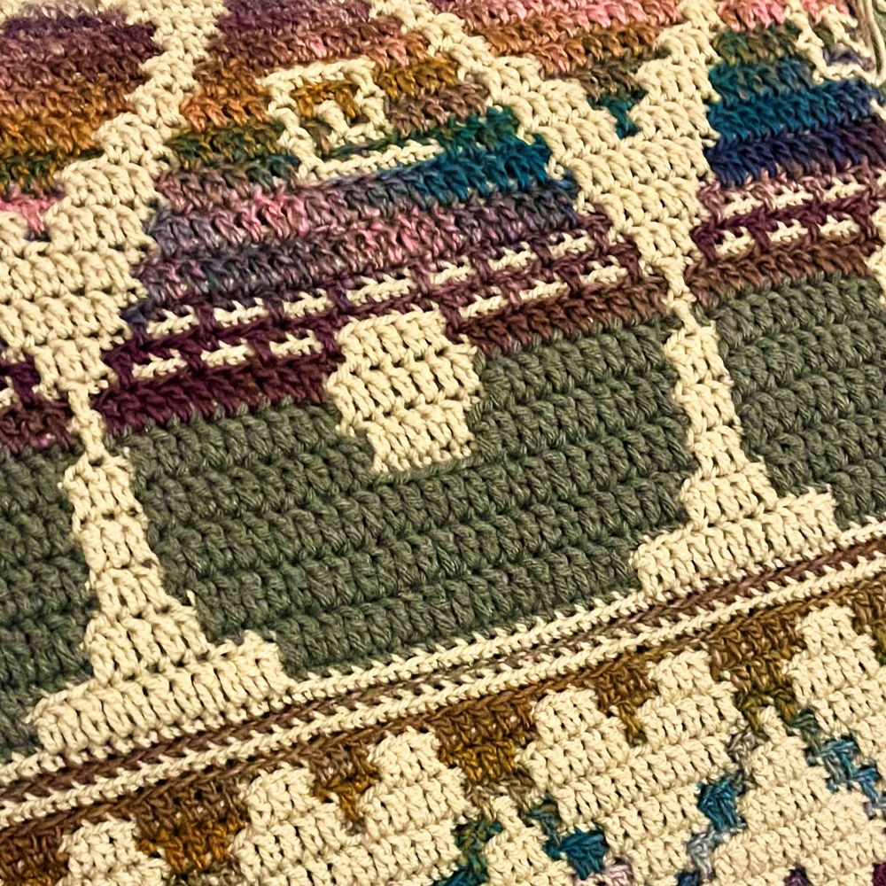 Gnome is where the heart is - Mosaic Crochet - Sofa Throw/Blanket