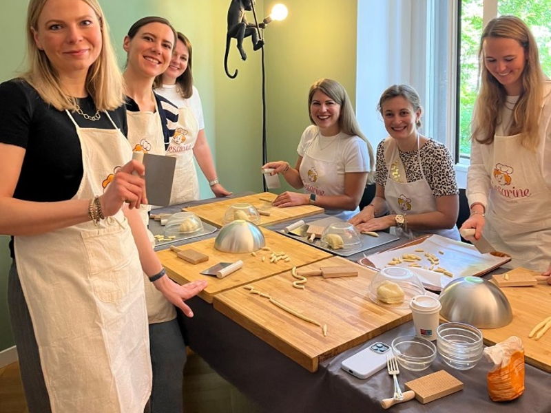 Corsi di cucina Milano: Mani in pasta a Milano: un viaggio tra tradizioni familiari